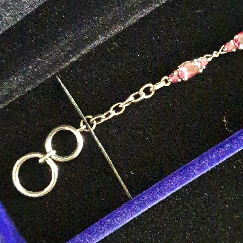 Tanzanian Wine Garnet Toggle Bracelet in 925 Sterling Silver - Picture 5 of 8